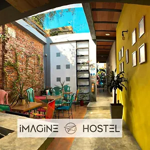 https://imagine-hostel.santamartahotels.net
